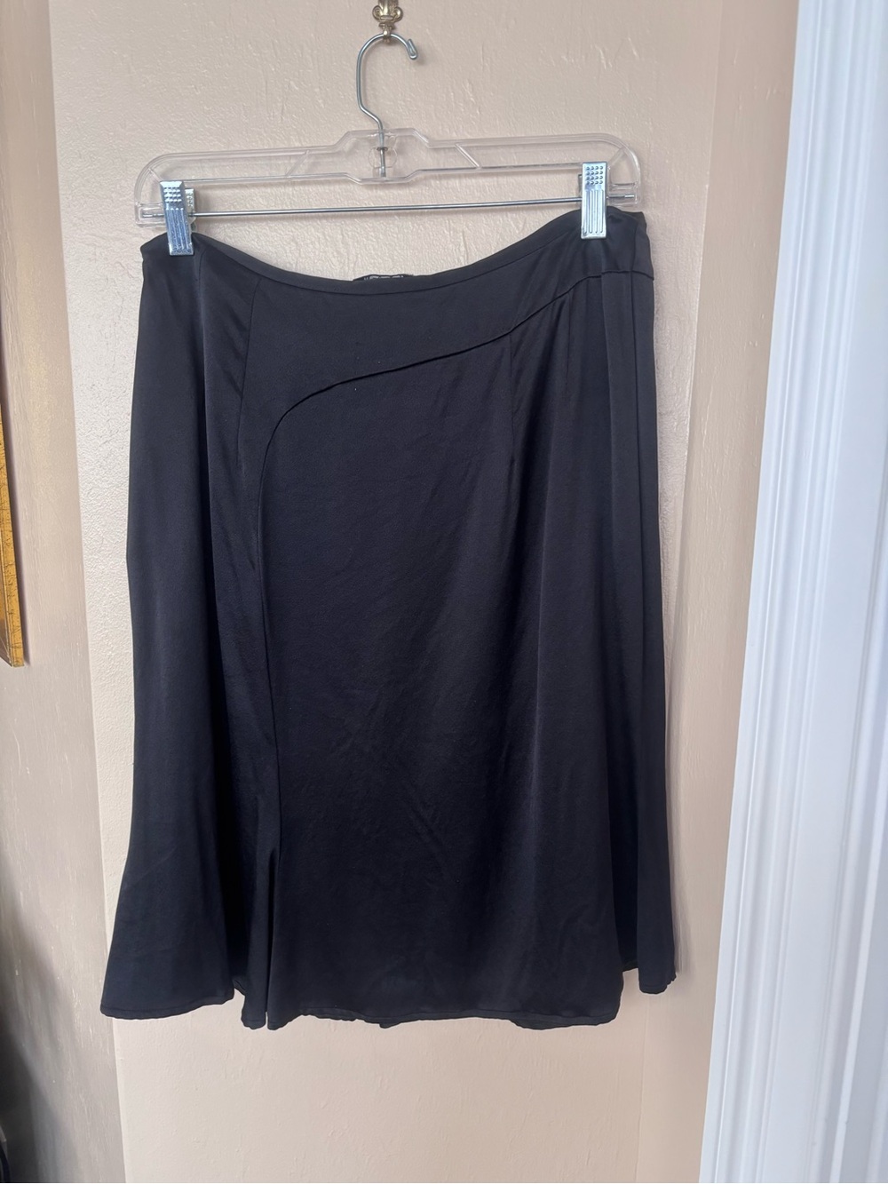 Zion 100 % SILK  Black Midi A-Line Skirt